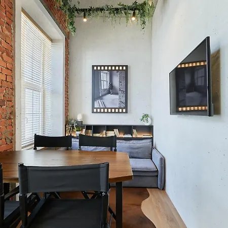 Theatroloft Apartment *