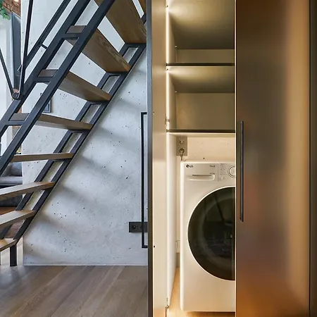 Theatroloft Apartment *